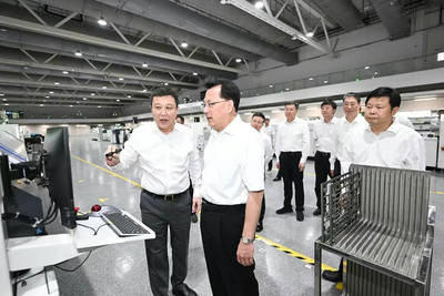 袁家軍在調(diào)研經(jīng)濟(jì)運(yùn)行情況時(shí)強(qiáng)調(diào)突出效益導(dǎo)向 精準(zhǔn)服務(wù)企業(yè)更好實(shí)現(xiàn)經(jīng)濟(jì)質(zhì)的有效提升和量的合理增長